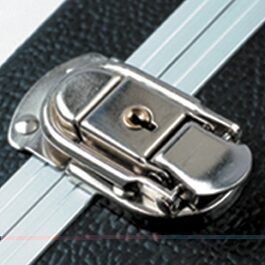 open zoom image for Gator GCMANDOLIN Deluxe Molded Mandolin Case, Latch