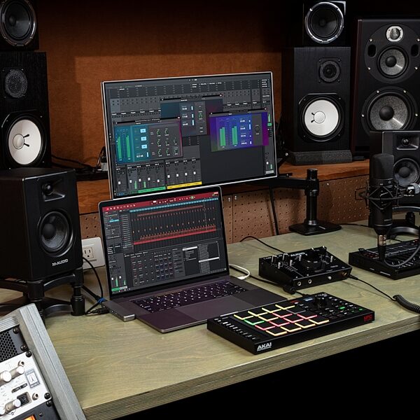 open zoom image for Akai MPC Studio Music Production Controller, New, In Use