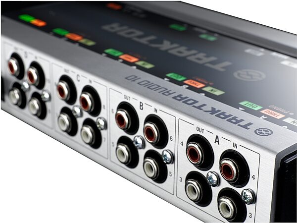 open zoom image for Native Instruments Traktor Audio 10 DJ Audio Interface, Closeup 1