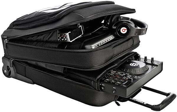 open zoom image for Native Instruments Traktor Kontrol S4 Trolley Bag, Open