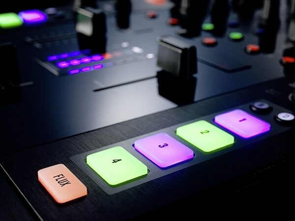 open zoom image for Native Instruments Traktor Kontrol Z2 DJ Mixer, Glamour View Cue Points