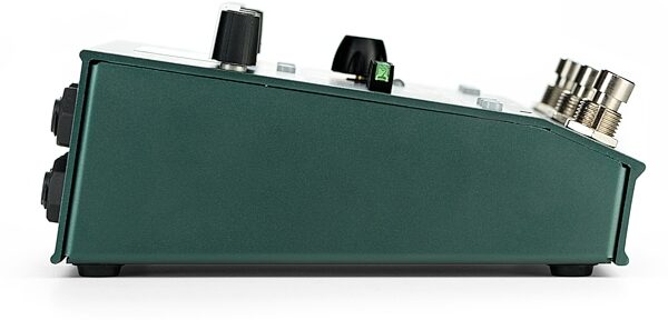 open zoom image for Electro-Harmonix Oceans Abyss Advanced Reverb Lab Pedal, New, Action Position Back