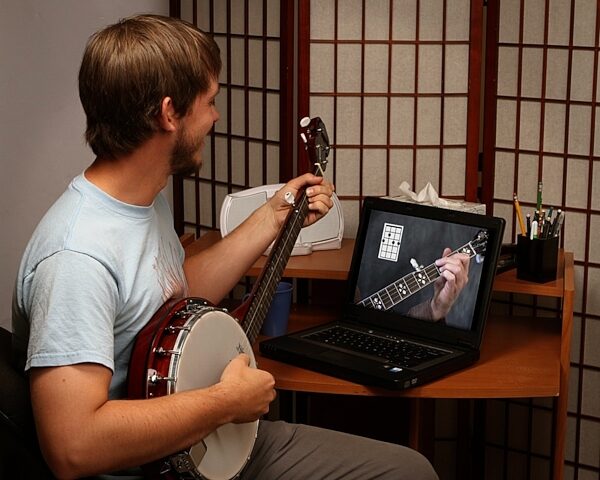 open zoom image for eMedia Play Banjo Pack, Glamour View