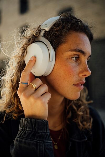 open zoom image for Beyerdynamic Aventho 300 Wireless Active Noise-Cancelling Headphones, Black, Open Box (Very Good), In Use