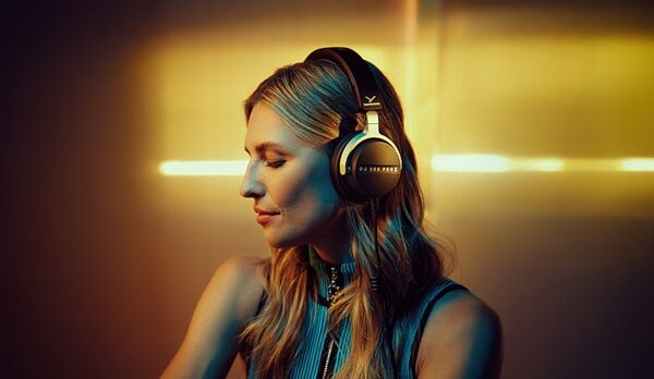 open zoom image for Beyerdynamic DJ 300 PRO X CLUB DJ Headphones, Black and SIlver, In Use
