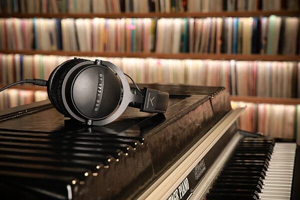 open zoom image for Beyerdynamic DT 1770 PRO MKII Closed-Back Studio Headphones, New, In Use