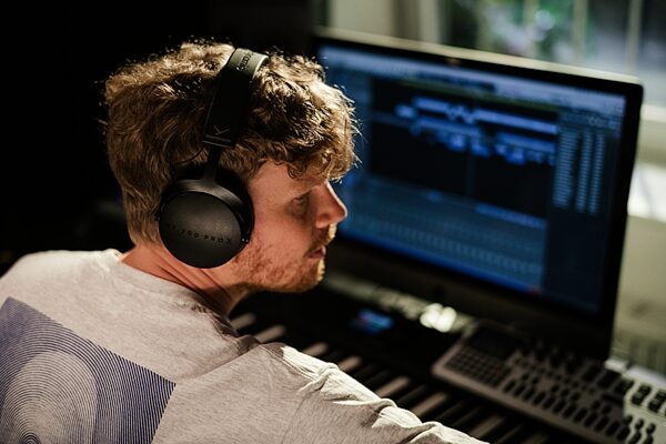 open zoom image for Beyerdynamic DT 700 PRO X Closed-Back Studio Headphones, New, In Use