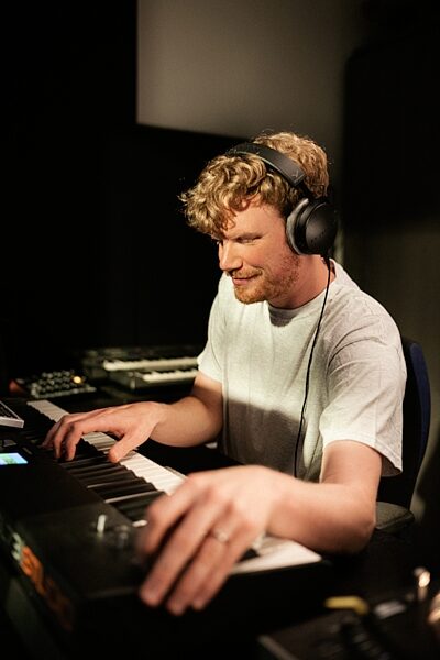 open zoom image for Beyerdynamic DT 700 PRO X Closed-Back Studio Headphones, New, In Use