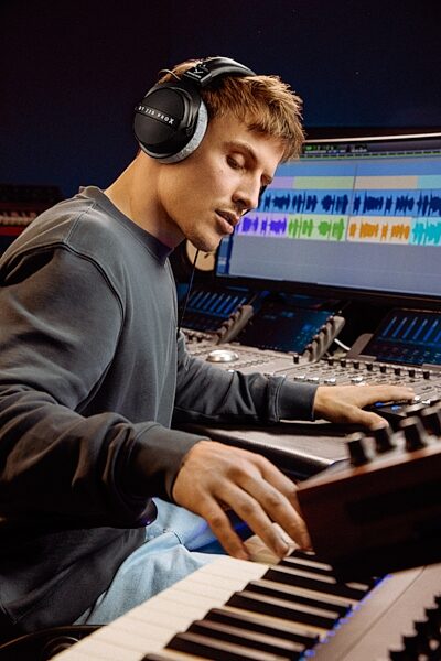 open zoom image for Beyerdynamic DT 770 PRO X Closed-Back Studio Headphones, New, In Use