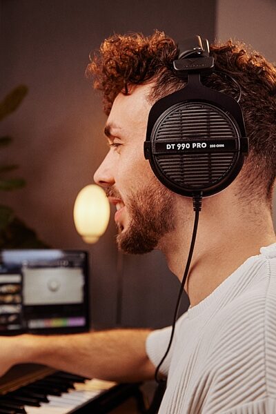 open zoom image for Beyerdynamic DT 990 PRO 250-Ohm Open-Back Headphones, Original Black with Gray Earpads, includes 3-meter coiled cable, In Use