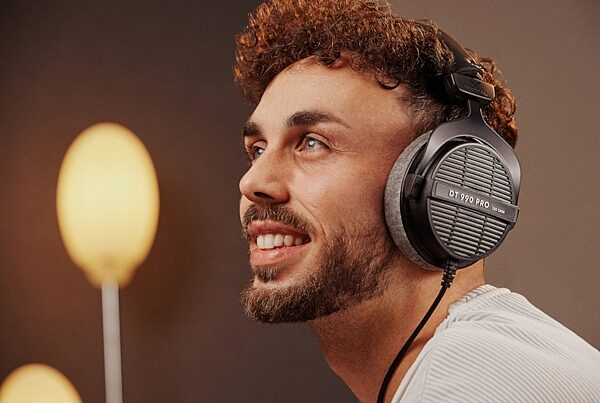 open zoom image for Beyerdynamic DT 990 PRO 250-Ohm Open-Back Headphones, Original Black with Gray Earpads, includes 3-meter coiled cable, In Use