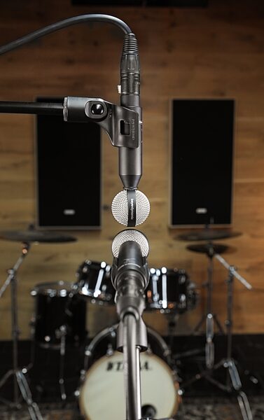 open zoom image for Beyerdynamic M 130 Double Ribbon Dynamic Studio Microphone, New, In Use