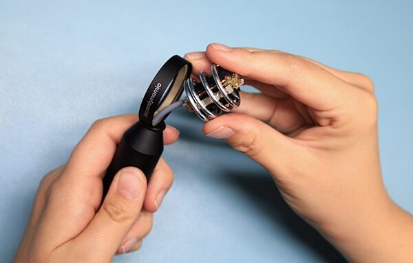 open zoom image for Beyerdynamic M 130 Double Ribbon Dynamic Studio Microphone, New, In Use