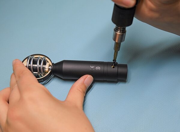 open zoom image for Beyerdynamic M 130 Double Ribbon Dynamic Studio Microphone, New, In Use