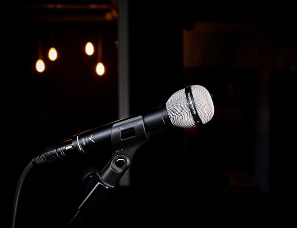 open zoom image for Beyerdynamic M 88 Hypercardioid Dynamic Vocal Microphone, V2, Open Box (Like New), In Use