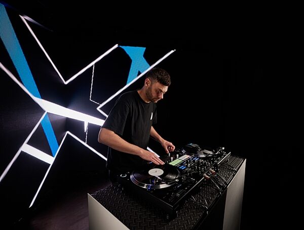 open zoom image for Pioneer DJ PLX-CRSS12 Digital-Analog Hybrid Turntable, New, Action Position Back