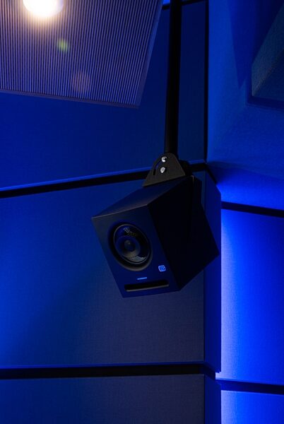 open zoom image for PreSonus Eris Pro 6 Active Coaxial Studio Monitor, Single Speaker, In Use 6