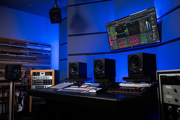 open zoom image for PreSonus Studio One 6.5 Professional Music Production Software, In Use