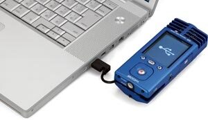 open zoom image for Zoom Q3 Handy Video Recorder, In Use - USB Port