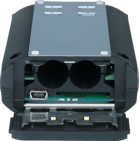 open zoom image for Edirol R09 24-Bit WAV and MP3 Recorder, Side View 1