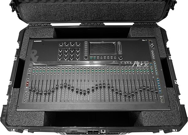 open zoom image for SKB 3i3424-12QU7 iSeries Case for Qu-7 or Qu-7D Mixer, New, Action Position Back