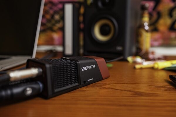 open zoom image for Line 6 Sonic Port VX Audio Interface with Stereo Microphone, Glam View 16
