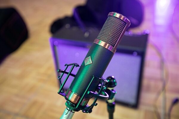 open zoom image for Telefunken TF39 Copperhead Deluxe Multi-Pattern Large-Diaphragm Condenser Microphone, New, Action Position Back