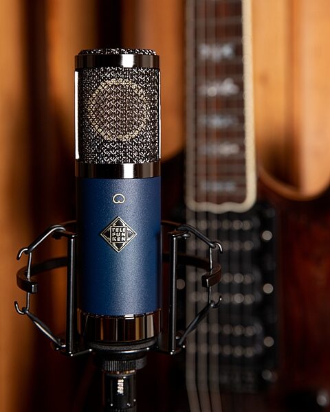 open zoom image for Telefunken TF11 FET Large-Diaphragm Condenser Microphone, Single Microphone, Action Position Back