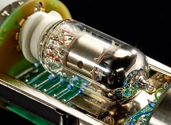 open zoom image for Neumann U 67 Tube Condenser Microphone Reissue Pack, New, ve