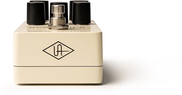 open zoom image for Universal Audio Evermore Reverb Pedal, New, Action Position Back