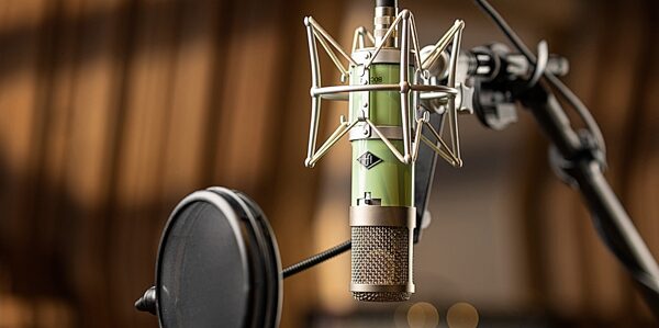open zoom image for Universal Audio Bock 251 Tube Condenser Microphone, New, Action Position Back