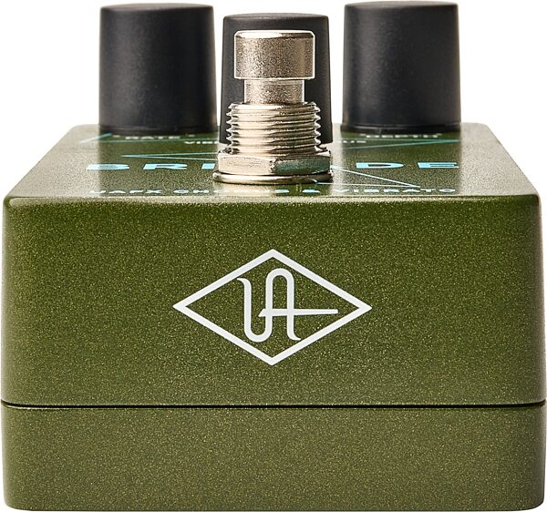 open zoom image for Universal Audio Brigade Chorus and Vibrato Pedal, New, Action Position Back