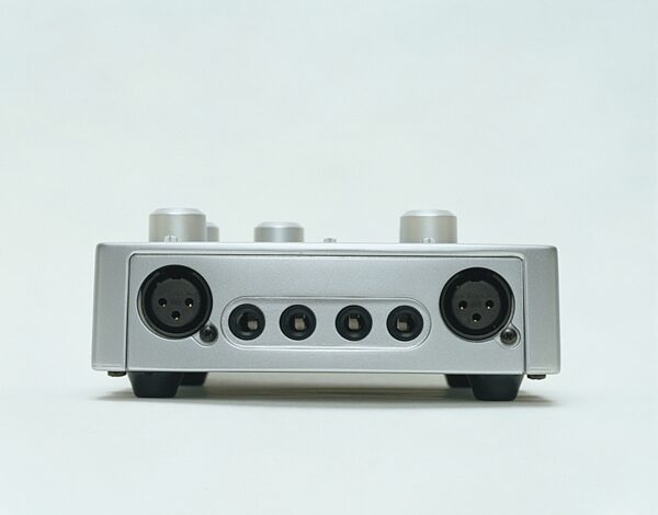 open zoom image for TASCAM US122 Audio/MIDI Interface with Free Software, Front
