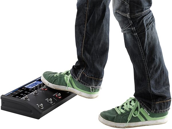 open zoom image for TC-Helicon VoiceLive 2 Vocal Floor Processor, In Use