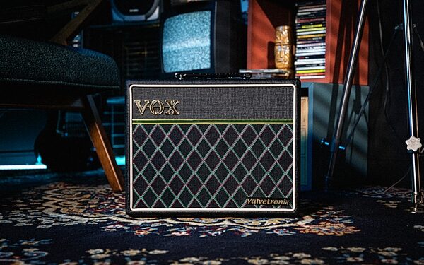open zoom image for Vox VT20X Modeling Guitar Combo Amplifier (20 Watts, 1x8"), Classic Blue, Action Position Back