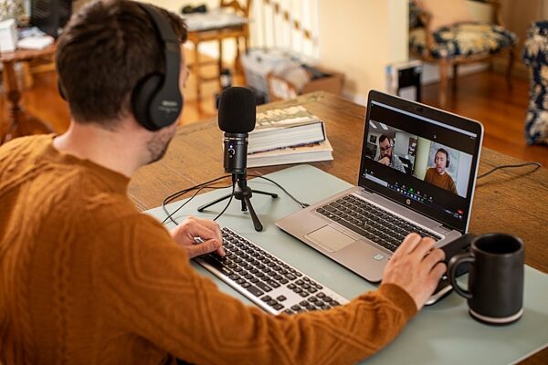 open zoom image for Zoom ZUM-2 Large-Diaphragm Condenser USB Microphone, New, Action Position Front