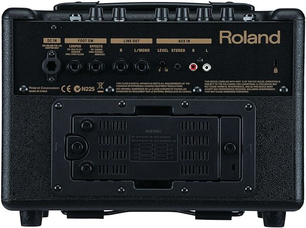 open zoom image for Roland AC-33 Acoustic Guitar Amp, Black, Back (with Battery)