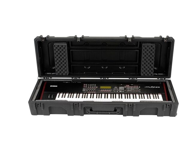 open zoom image for SKB 1R6218WY ROTO ATA Narrow Rolling Keyboard Case, In Use