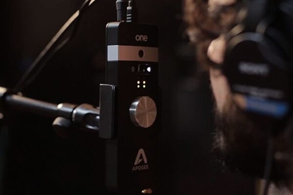 open zoom image for Apogee One Audio Interface for iPad and Mac, In Use