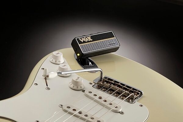 open zoom image for Vox amPlug 2 Clean Headphone Amplifier, In Use