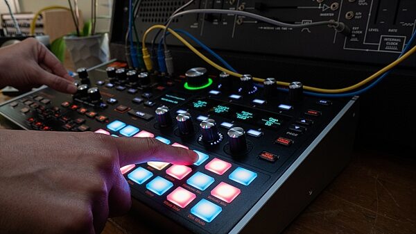 open zoom image for ASM Ashun Sound Machines Hydrasynth Desktop/Rack Synthesizer, New, In Use