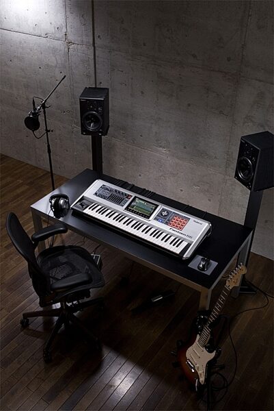 open zoom image for Roland Fantom-G6 61-Key Sampling Workstation, Action View