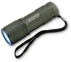 open zoom image for CruzTOOLS FL9L SuperBright 9-LED Flashlight, Main