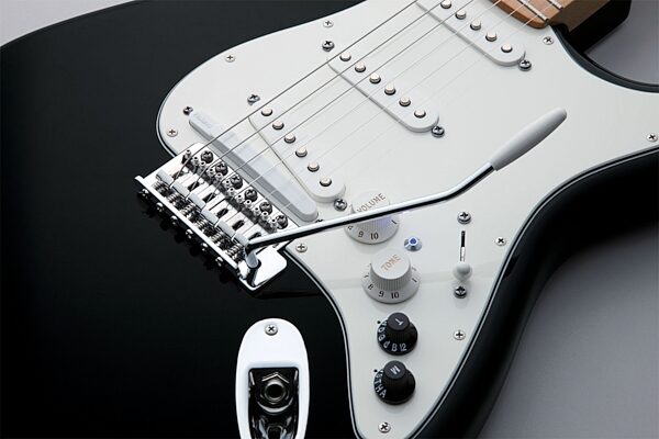 open zoom image for Roland G-5 VG Stratocaster Electric Guitar, Controls