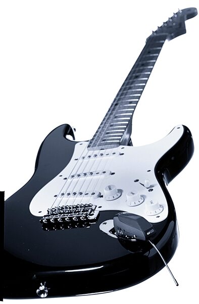 open zoom image for AKG WMS40 Pro Universal Set Single Wireless Guitarbug System, In Action 3