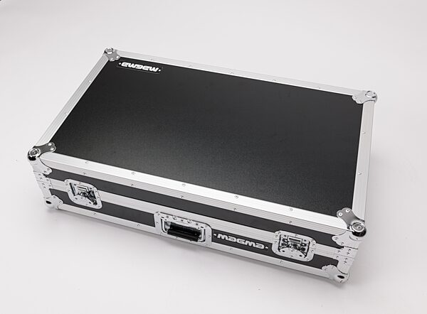 open zoom image for Magma DJ-Controller Workstation Rolling Case for Rane Four/Performer, New, Closed Angle
