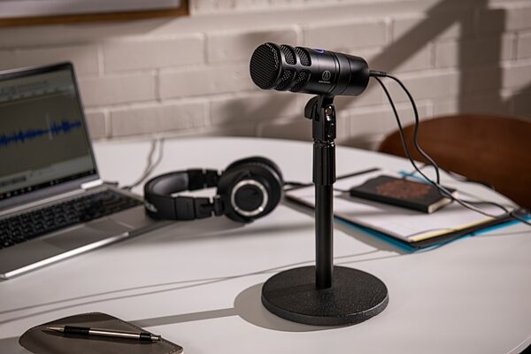 open zoom image for Audio-Technica AT2040USB Dynamic USB Microphone, Open Box (Like New), Action Position Back
