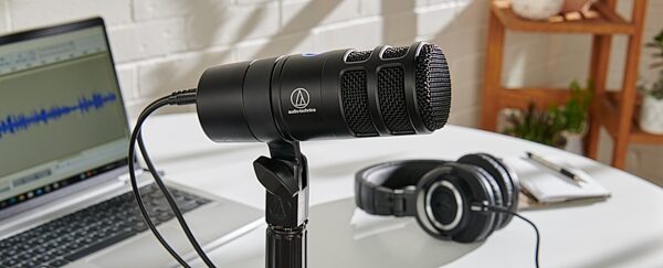 open zoom image for Audio-Technica AT2040USB Dynamic USB Microphone, Open Box (Like New), Action Position Back