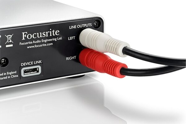 open zoom image for Focusrite iTrack Solo USB and iPad Audio Interface, Rear Connection