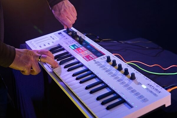 open zoom image for Arturia KeyStep Pro Keyboard Controller Sequencer, 37-Key, New, ve